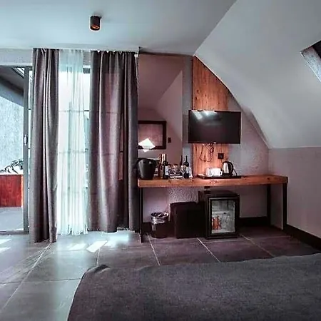 Mielo Lara Hotel