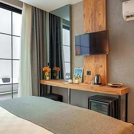 Mielo Lara Hotel