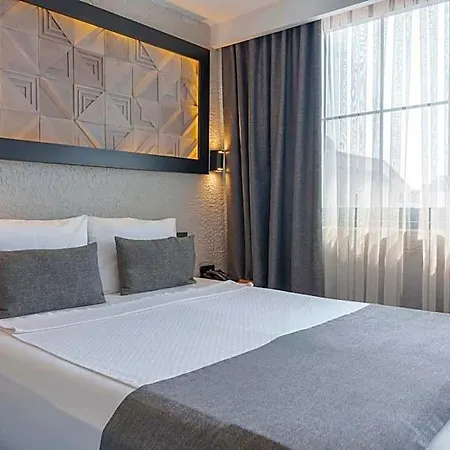 Mielo Lara Hotel