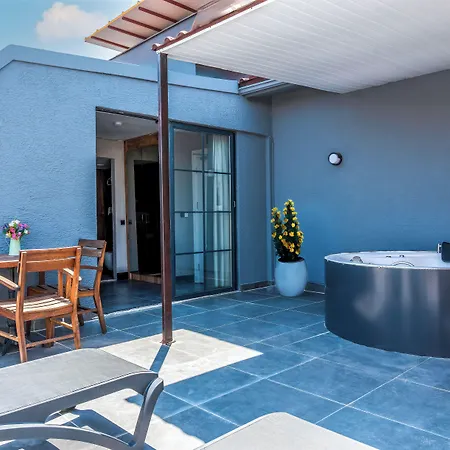 Mielo Lara Hotel