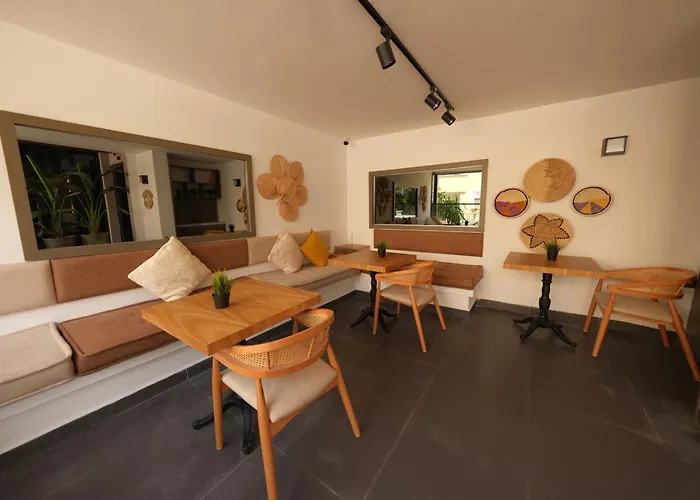 Hotel Mielo Lara