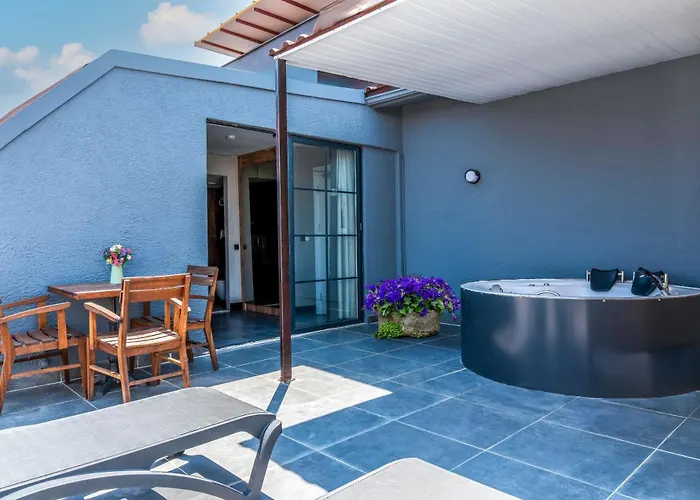 Mielo Lara Hotel